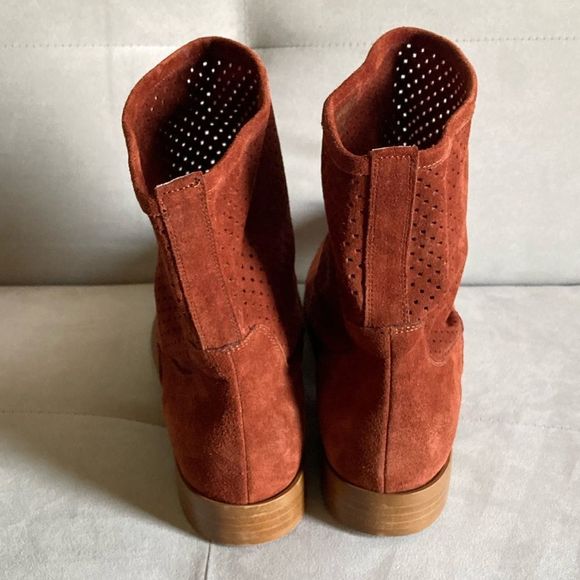 Sundance Perforated Suede Booties Rust size 41 - Picture 4 of 11